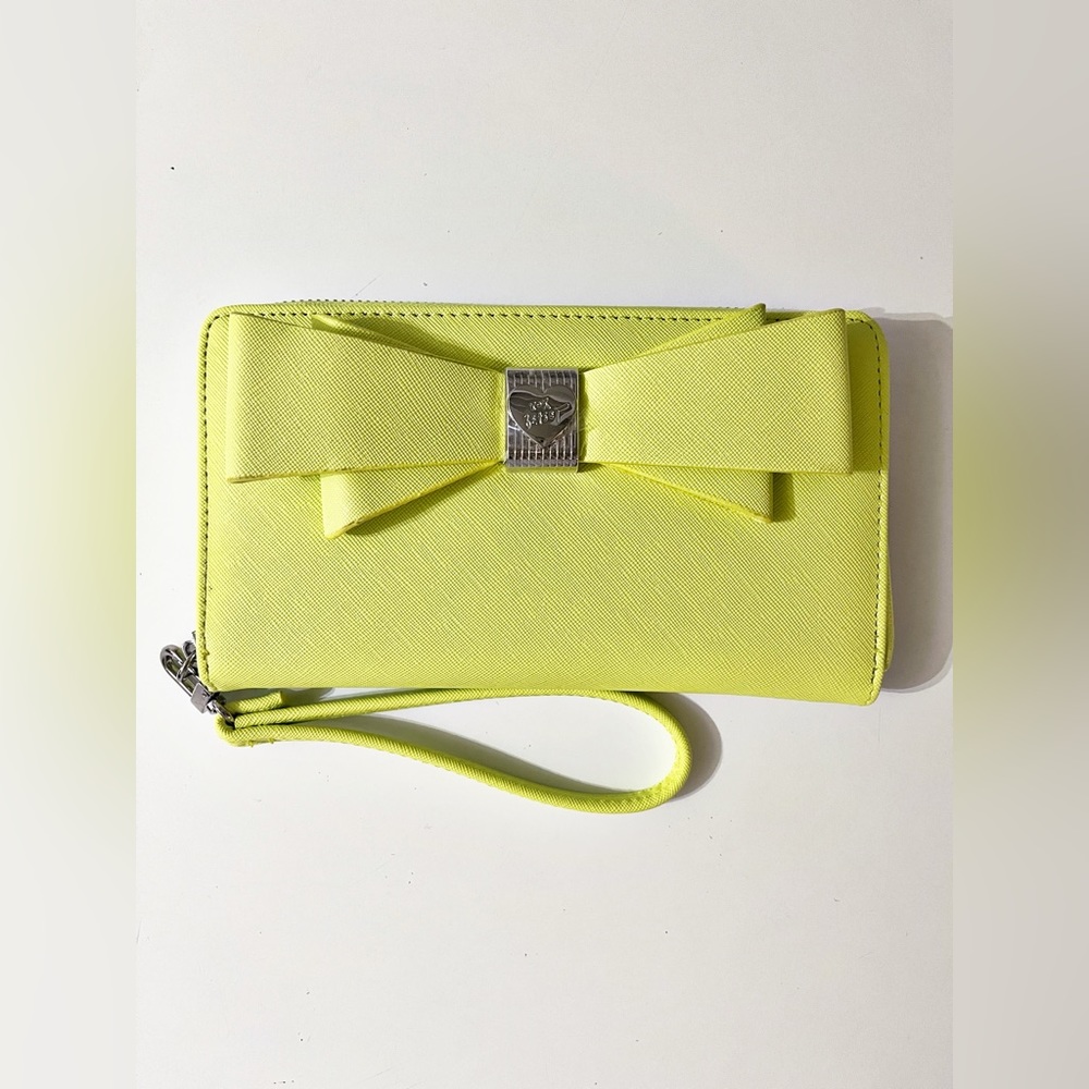 Betsey Johnson wallet